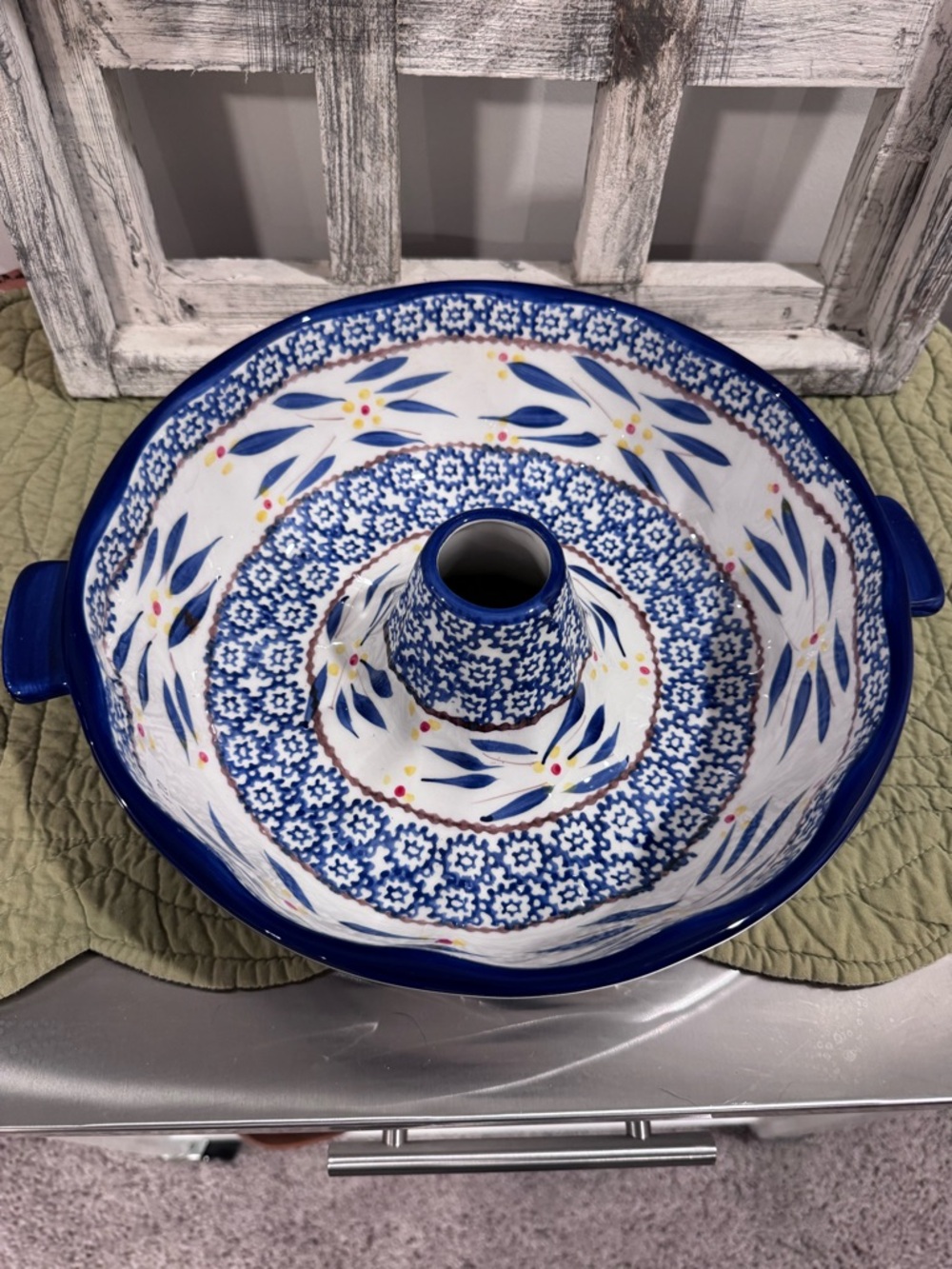 Temptations Temp-Tations Old World Blue Bundt Cake Pan